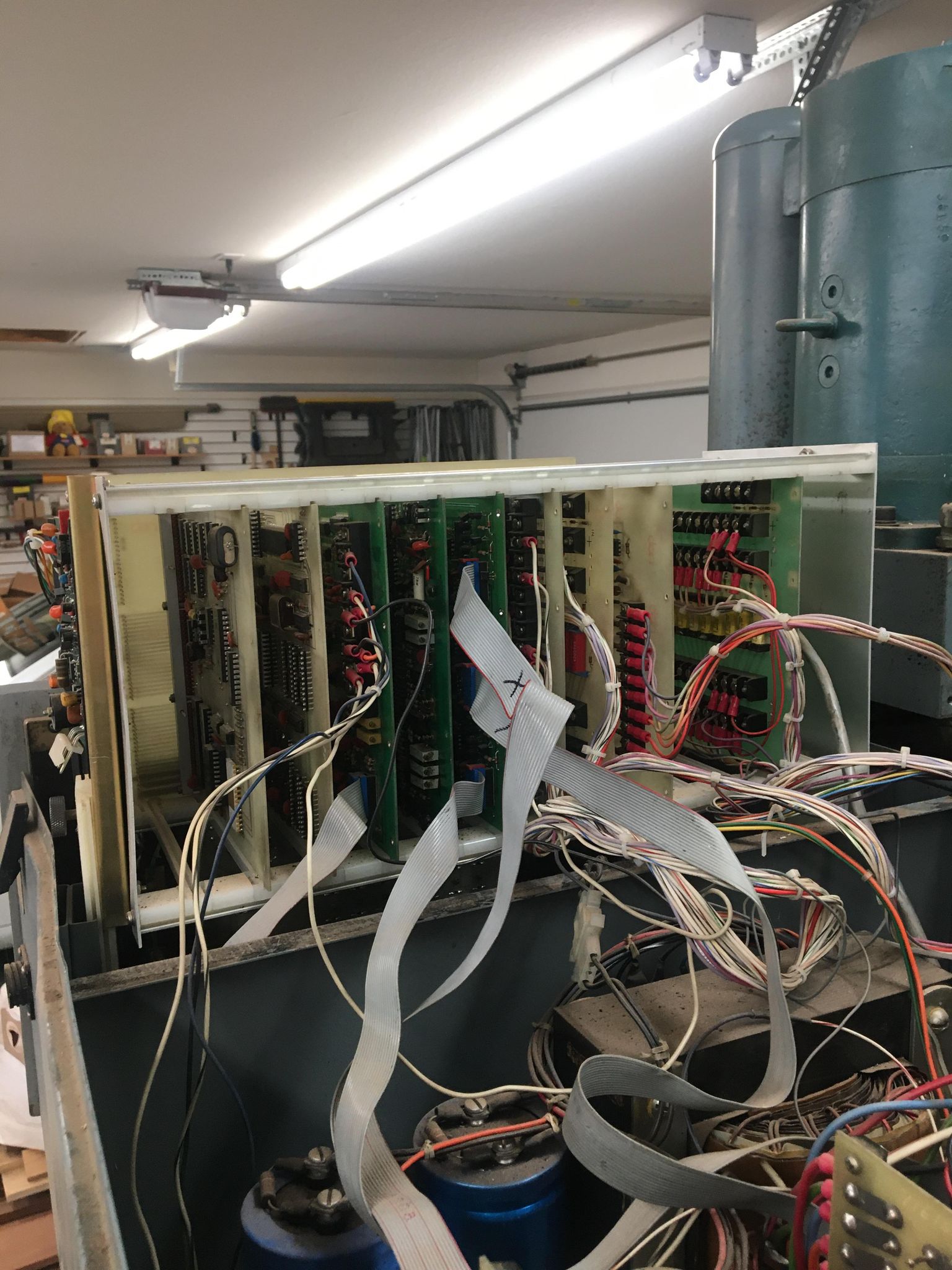 The original Bandit controller, with its card cage lifted out of the cabinet.